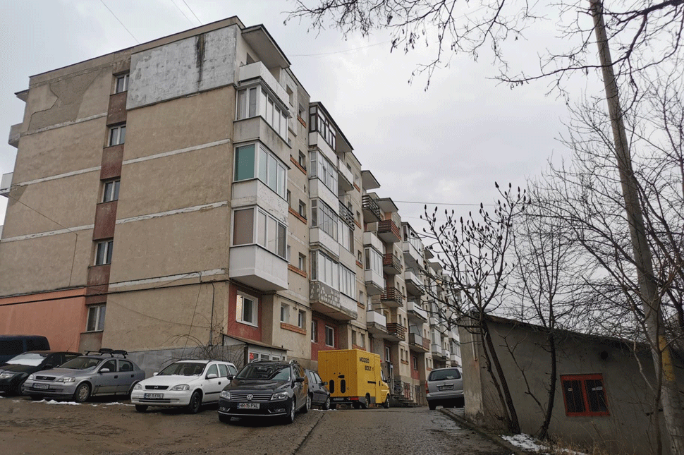 Mit kerestek a Szabók utcai garzonoknál a maszkosok? (frissítve)