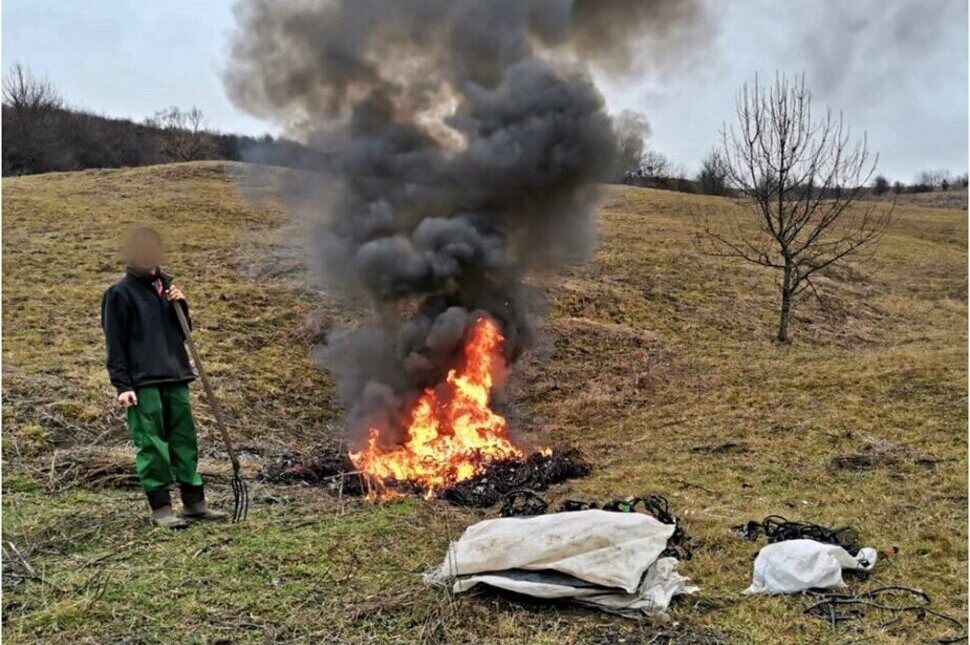 Ezért égett a Szarkakő