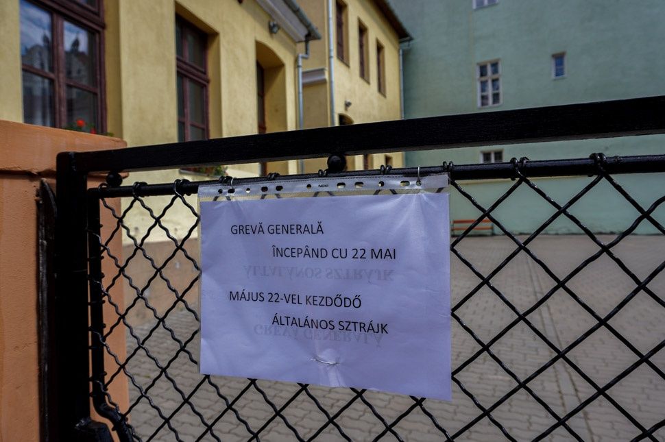 Az egyeztetés eredménytelen volt, folytatódik a sztrájk