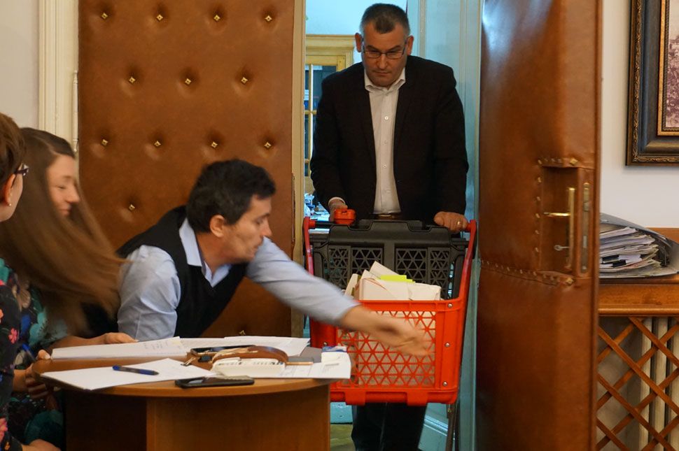 Élőben a februári tanácsülésről: Nem tört ki a béke!