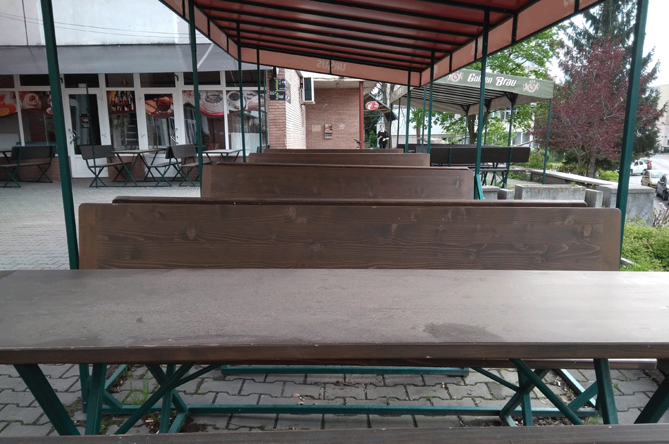 Mégis nyitva tarthatnak a teraszok a piros zónákban