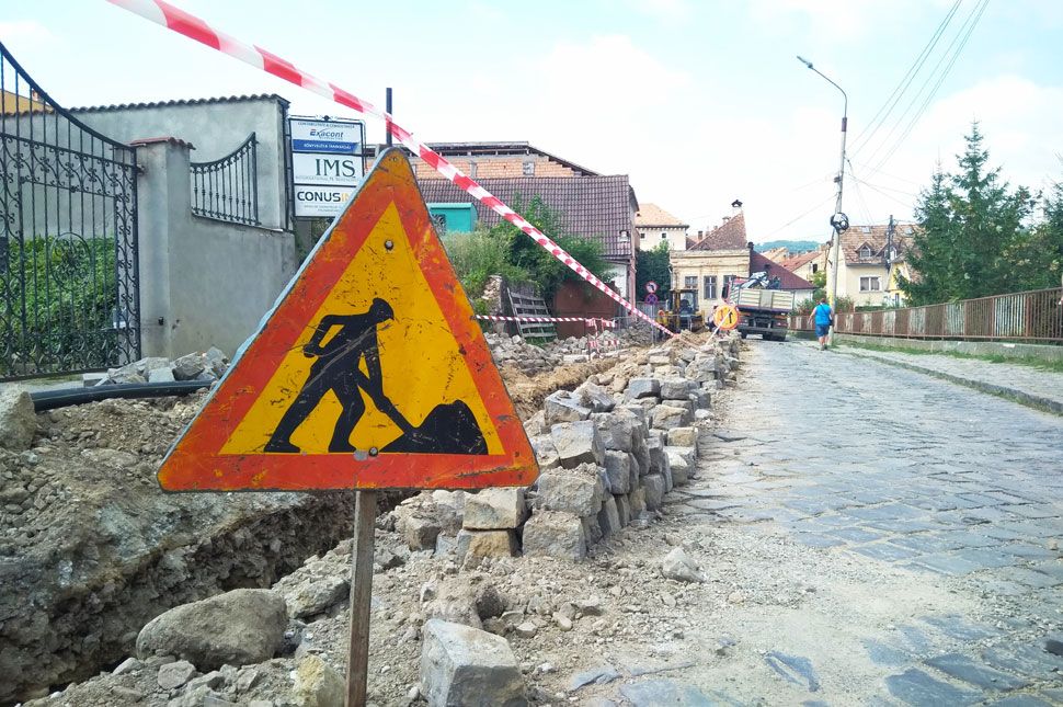 Jelentés a frontról, utcáról utcára