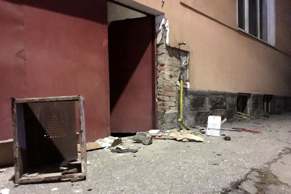 Gáz van a Vár utcában