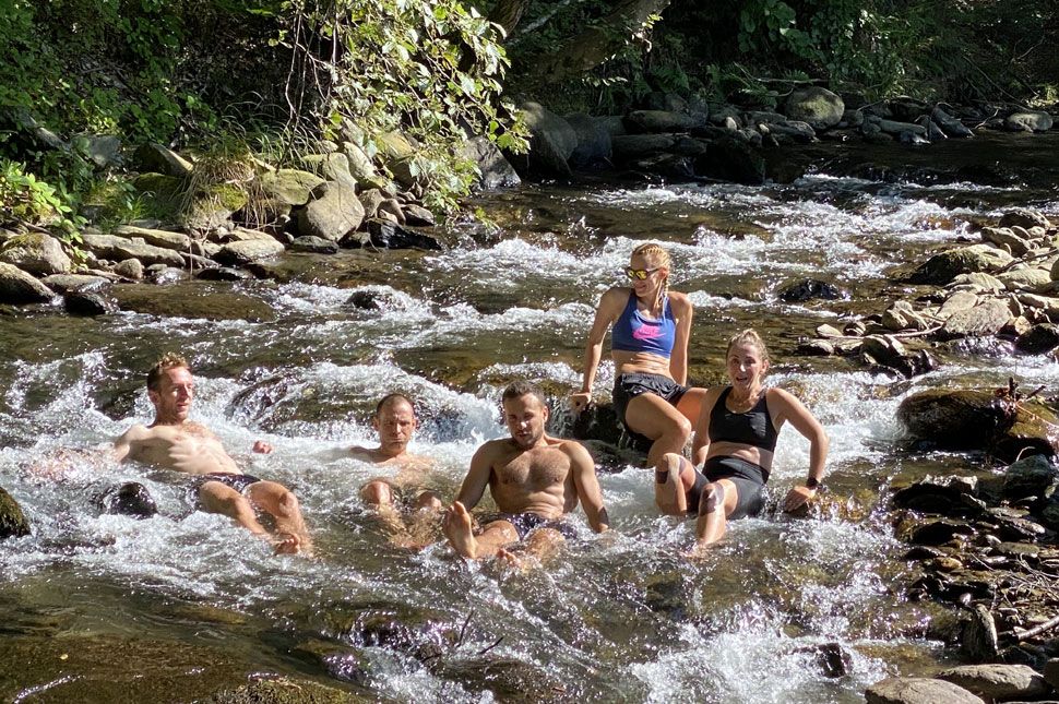 Mindenhol számolnak már a kék-sárga mezes futókkal