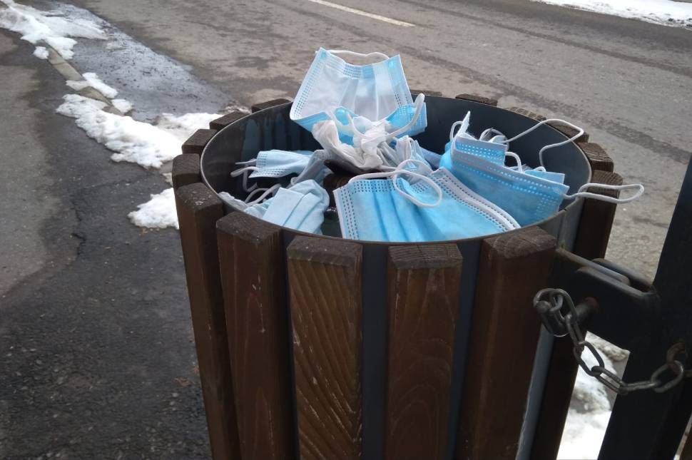 Hivatalos: nem kötelező többé a maszk és az igazolvány