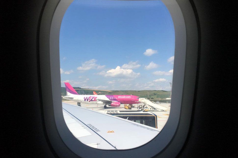 Felfüggesztették a közvetlen repülőjáratokat