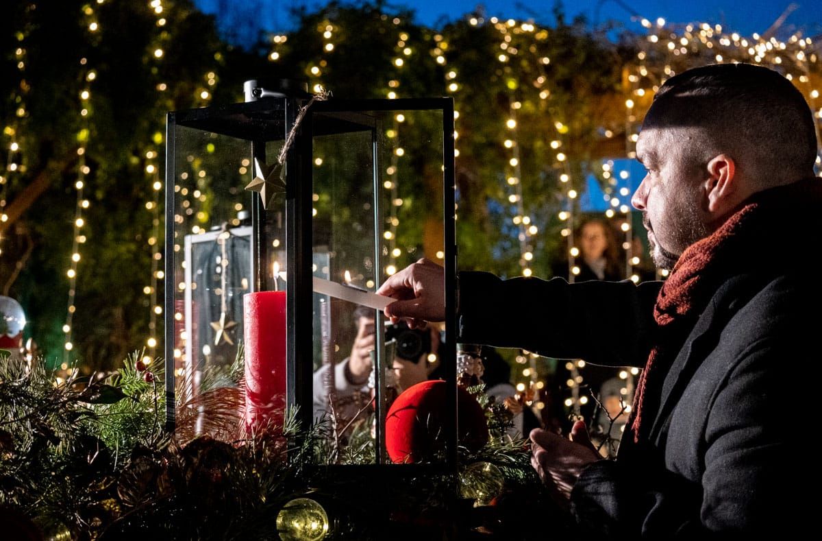 Ünnepi fények, vásár, gyertyagyújtás – és egy kis erőszag