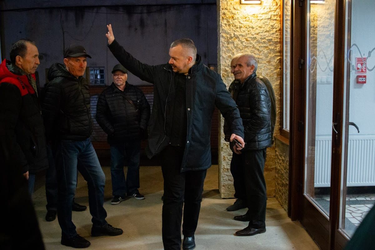 Valahol Temesvár és Zetelaka között megelőztük Bangladest