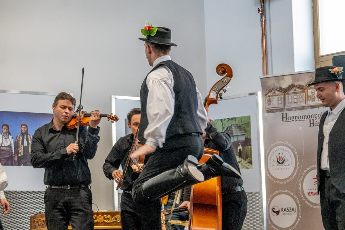 A mai nap jó híre: új teret kaptak hagyományaink