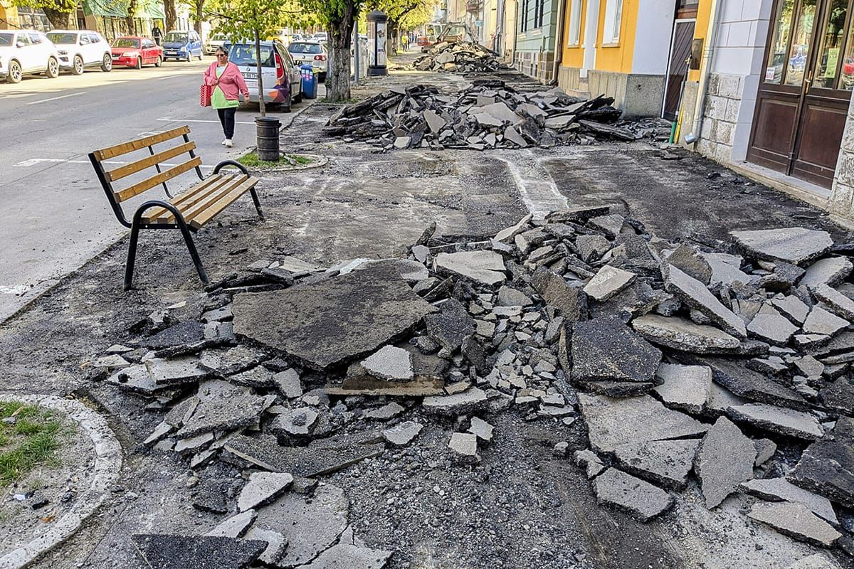 Feltörték a Kossuthot Székelyudvarhelyen