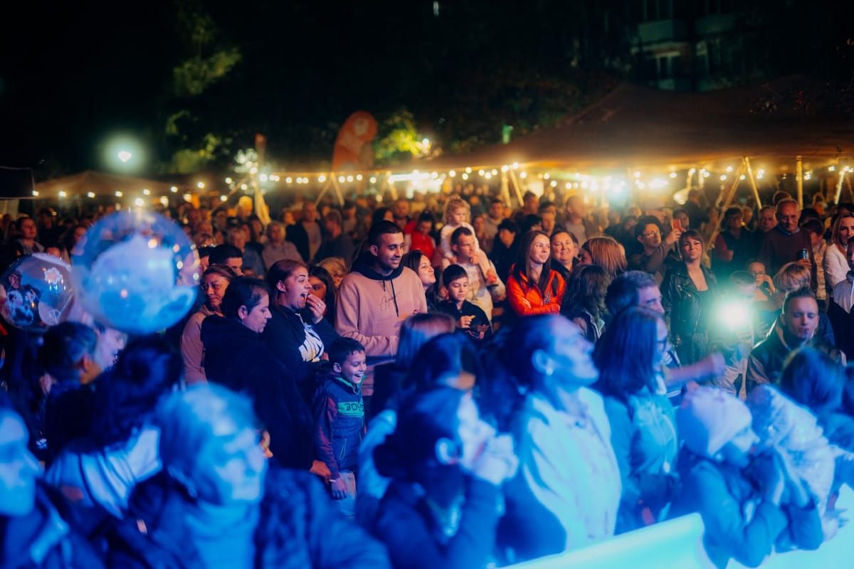 Húsz fok, tömegfutás, koncertek: Udvarhely nem nagyon hagy otthon maradni