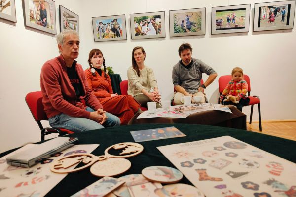 Advent a bábszínházban: törpék közt a kis királyok