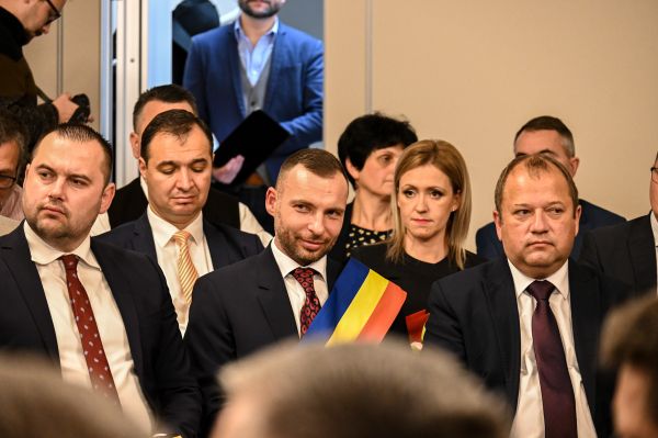 Cicanadrágos falusi gyerekből Hargita megye tanácsának elnöke lett