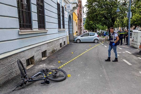 Biciklist ütöttek el a Kossuth utcában