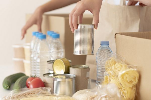 Utalják az alapélelmiszerre költhető támogatást