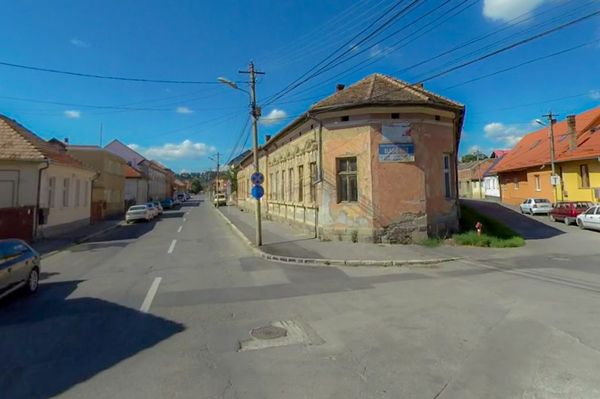 Forgalomkorlátozás és áramszünet a villanyoszlop cseréje miatt