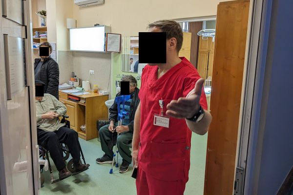 Hazaküldték a kórházból a beteg gyereket, rendszerhibára hivatkoznak