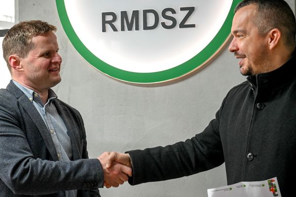 RMDSZ-előválasztás: Ketten vívnak meg a tulipánért?