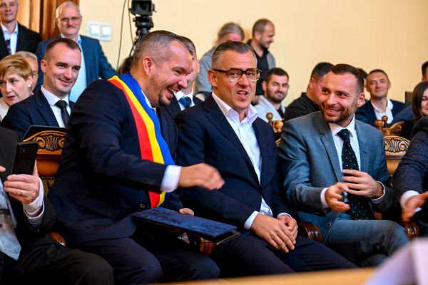 Kezdődik a tulipánszezon – élő közvetítés az alakuló tanácsülésről
