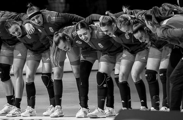 Oda a veretlenség, ide az érmeket!