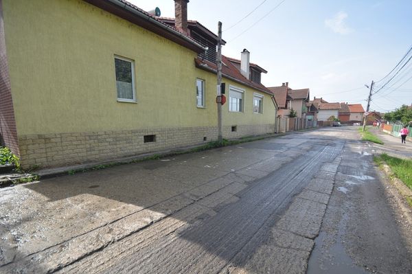 Terítenek a Budvárban