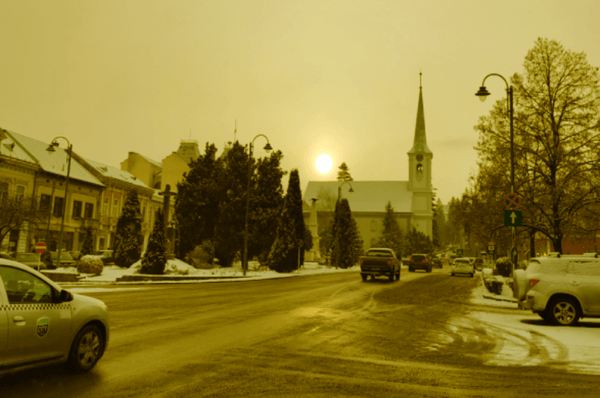 Udvarhely újra besárgult