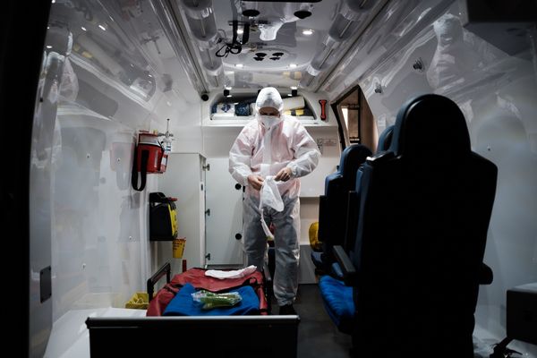 Stabilan háromezer alatt az országos napi esetszám