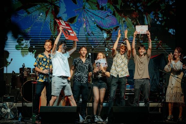 6 fiatal, 2 dal és a Siculus-nagydíj