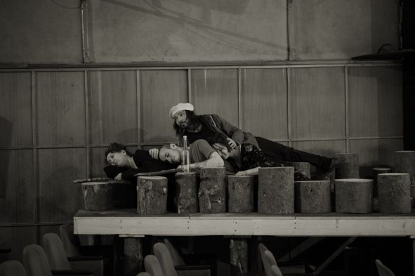 Ábel a rengetegben és kétszer a színházban