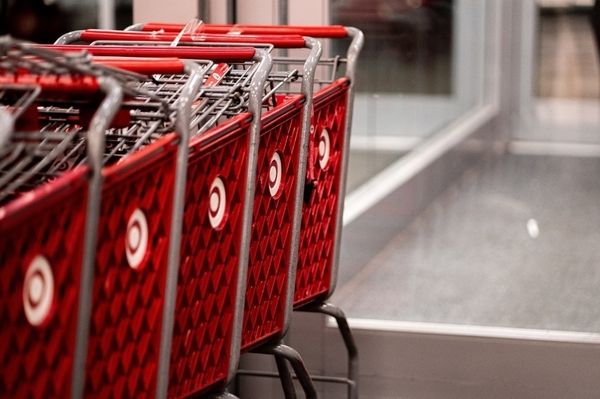 Az árréskorlátozás meghosszabbítását mérlegeli a kormány