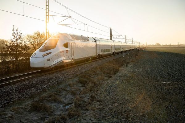 Továbbra is várjuk a vonatot