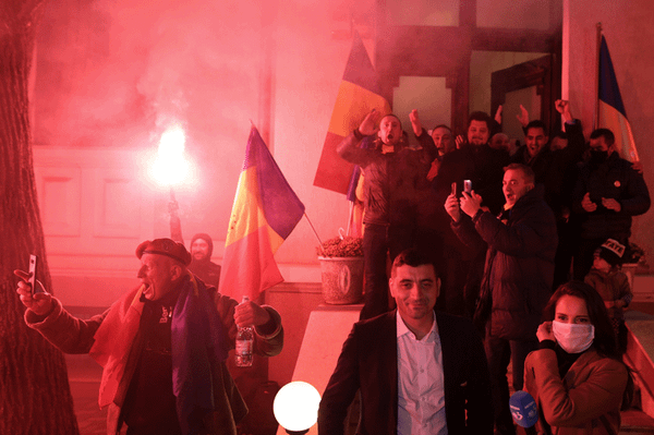 Kifütyülték Temesváron az AUR vezetőjét