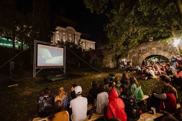 Awake: elérhetőek a napijegyek