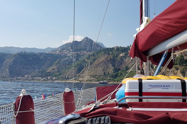 Óperenciás átkelések: hullámvasút a tengeren