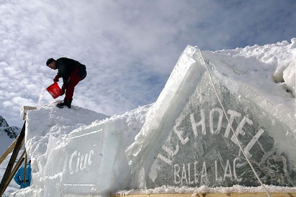 Megnéznéd a jéghotelt a Bâlea-tónál?