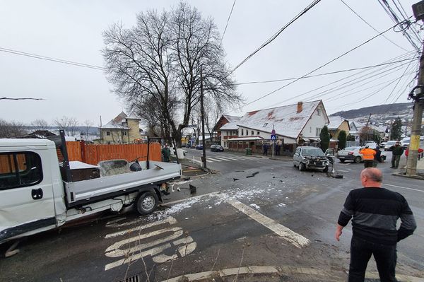 Frissítve: Csattanás a Lejtő utca sarkán