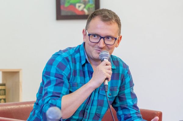 Kibeszélik pénteken a Szennyest