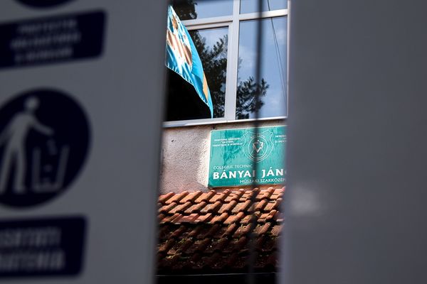 A hosszú, bürokratikus huzavona után így szépül a Bányai