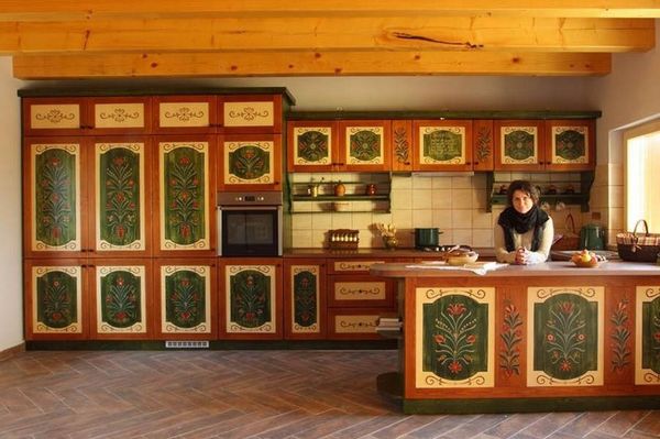 Kézműves kiállítás a Forrásközpontban