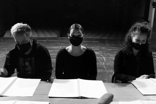 Online is előadható produkcióval készül a színház