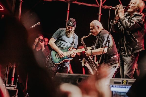 Bikinivel, tűzijátékkal ünnepelnek a kápolnásiak