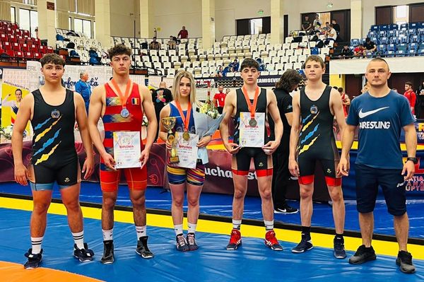 Kaffai Kriszta és az udvarhelyiek közös csapata is a dobogó tetejére állt