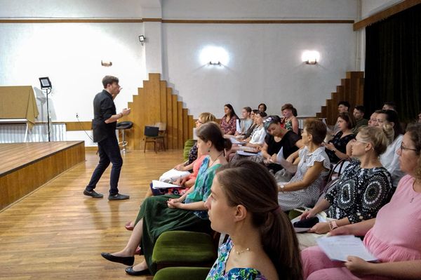 Nyáron a tanárok tanulnak zenét