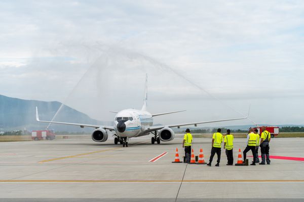 Három új repülőjárat is indul Brassóból