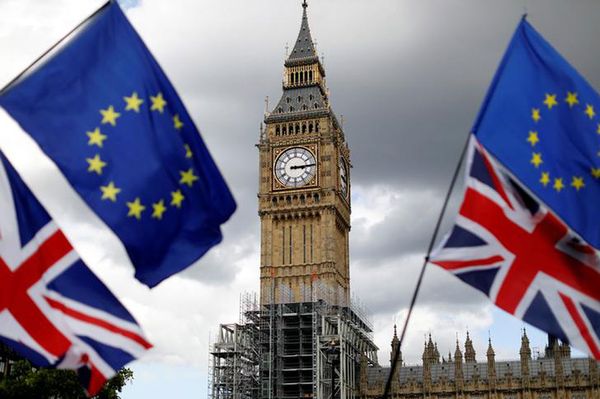 Frissítve: így nem lépnek a britek ki az EU-ból
