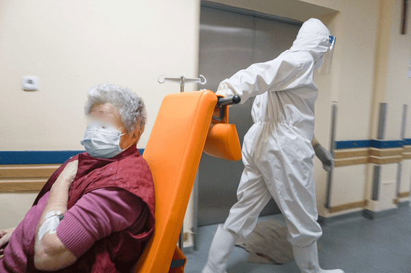 Nőtt a város fertőzöttsége, hárman elhunytak a megyében