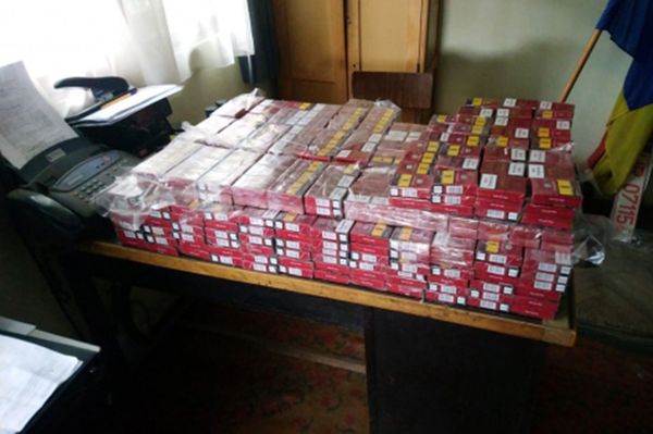 Csempészcigit koboztak el egy koronditól
