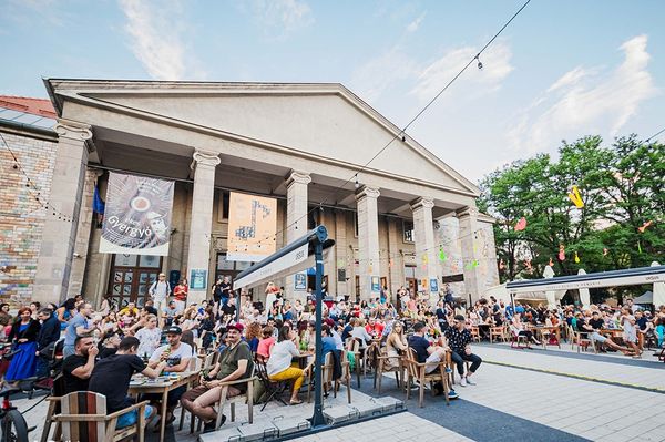 Te melyik nap húzod el a csíkot Szeredába?