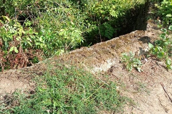 Kiszáradt patakba esett Székelyderzsben