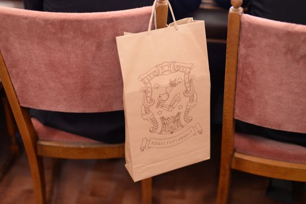 Karácsonyi csomagokat kapnak a rászorulók